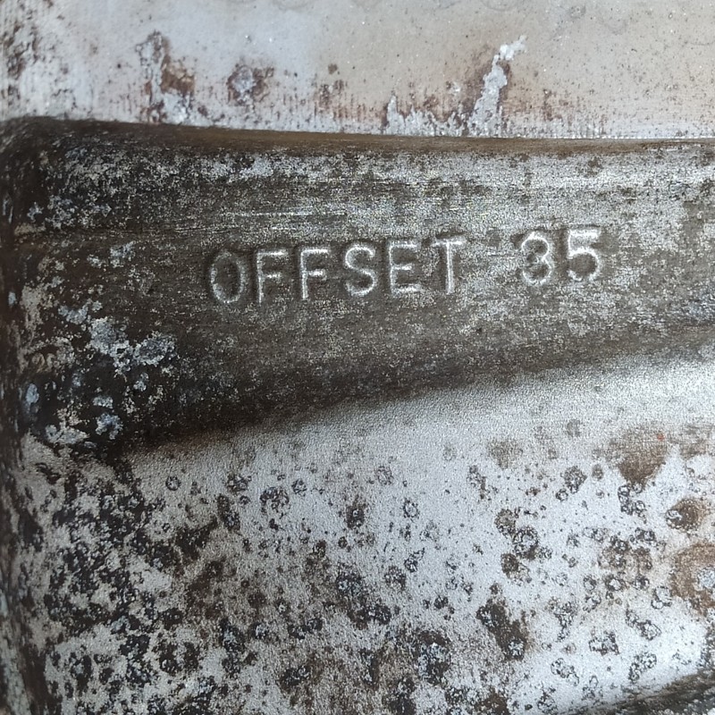 Recambio de llanta para kia sportage concept 4x2 referencia OEM IAM 529103U200  