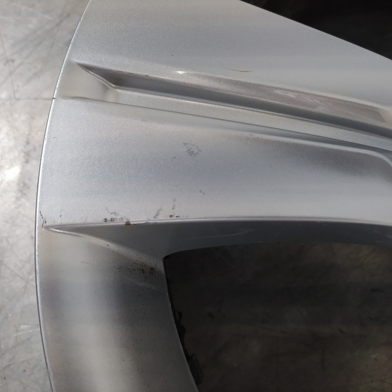 Recambio de llanta para kia sportage concept 4x2 referencia OEM IAM 529103U200  