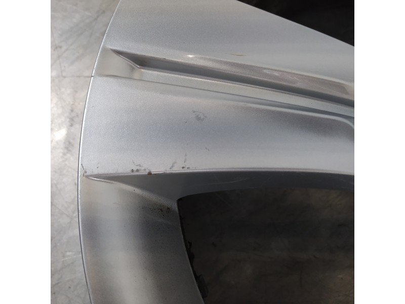 Recambio de llanta para kia sportage concept 4x2 referencia OEM IAM 529103U200  