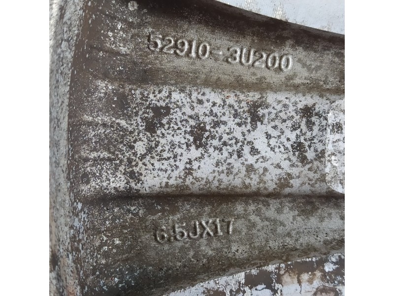 Recambio de llanta para kia sportage concept 4x2 referencia OEM IAM 529103U200  