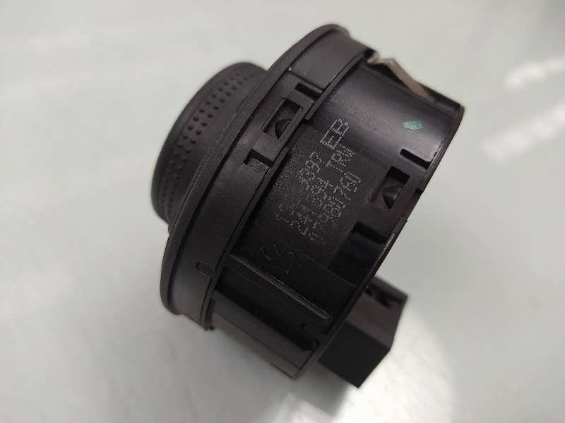 Recambio de mando luces para opel corsa d catch me referencia OEM IAM 13249397EB  