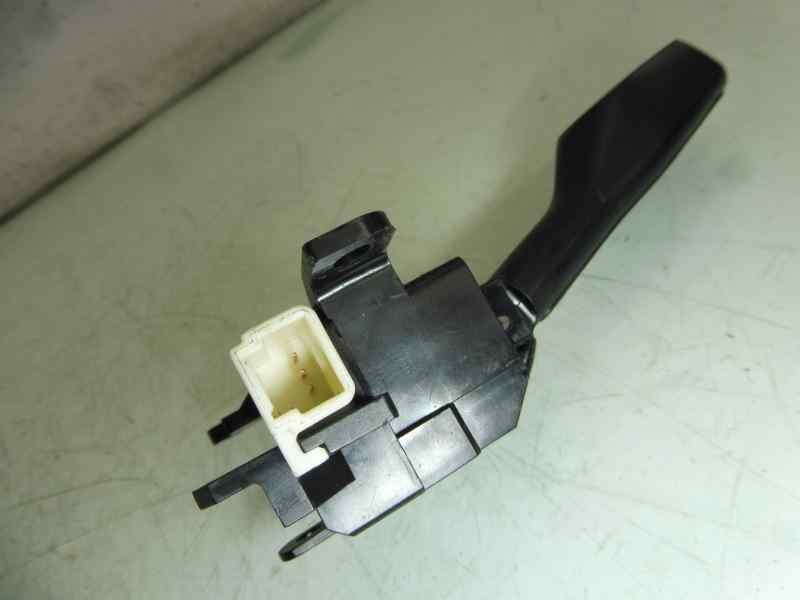 Recambio de mando multifuncion para toyota yaris active referencia OEM IAM 18A174  