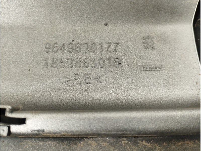 Recambio de paragolpes trasero para peugeot 207 referencia OEM IAM 9649690177  