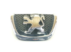 Recambio de rejilla delantera para peugeot 207 referencia OEM IAM 49670480