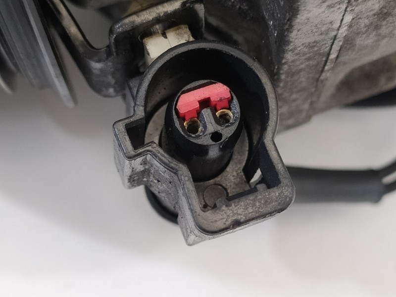 Recambio de compresor aire acondicionado para ford fiesta (cbk) ambiente referencia OEM IAM 6S6H19D629CA  