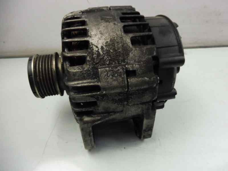 Recambio de alternador para renault scenic iii emotion referencia OEM IAM 231000026R TG15C146 