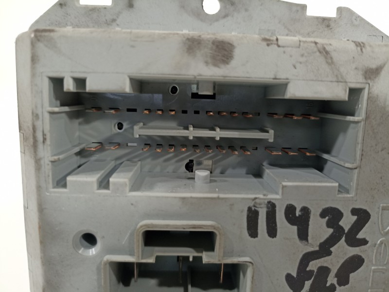 Recambio de caja reles / fusibles para fiat doblo (119) 1.9 jtd elx / dynamic referencia OEM IAM 46752706  