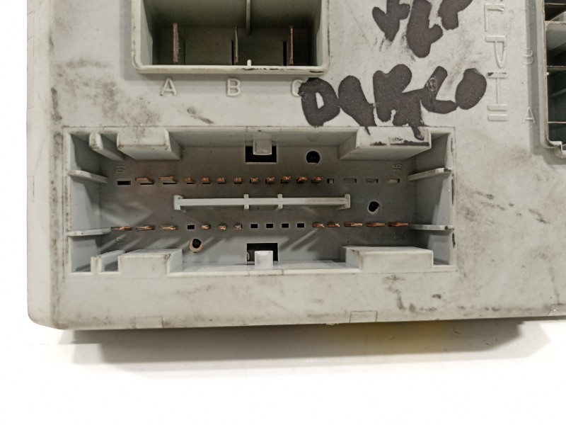 Recambio de caja reles / fusibles para fiat doblo (119) 1.9 jtd elx / dynamic referencia OEM IAM 46752706  