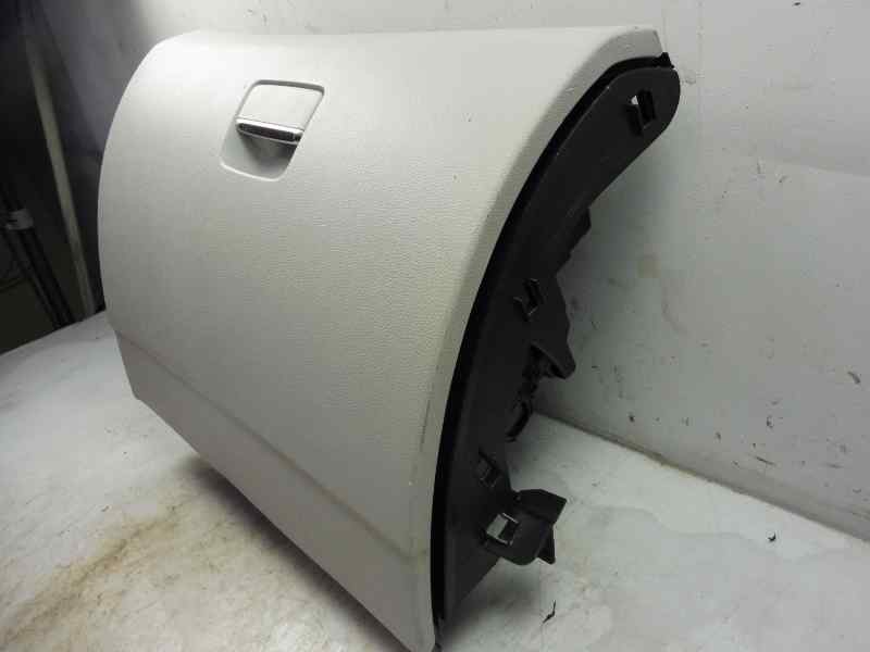 Recambio de guantera para mercedes-benz clase b (w246) b 180 cdi (246.212) referencia OEM IAM A2466800091  