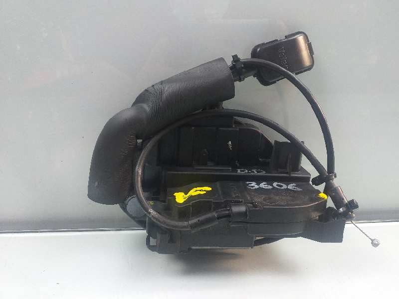 Recambio de cerradura puerta delantera derecha para renault scenic iii emotion referencia OEM IAM 805020006R  