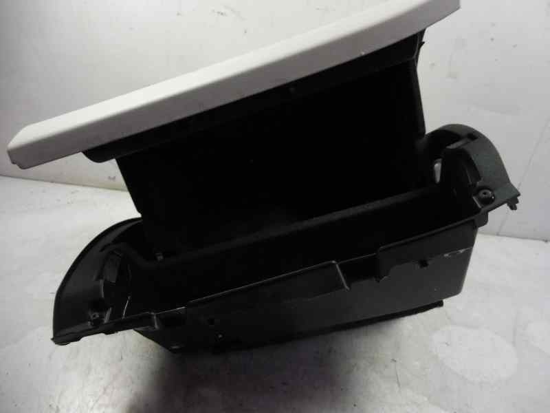 Recambio de guantera para mercedes-benz clase b (w246) b 180 cdi (246.212) referencia OEM IAM A2466800091  