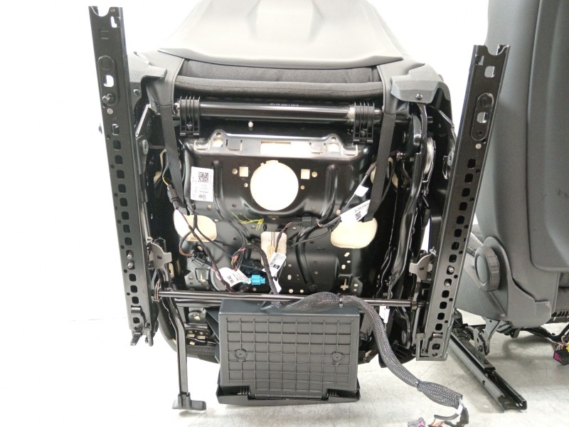 Recambio de juego asientos completo para seat leon (5f1) cupra 290 referencia OEM IAM 5Q4881105B 5Q4881106B 