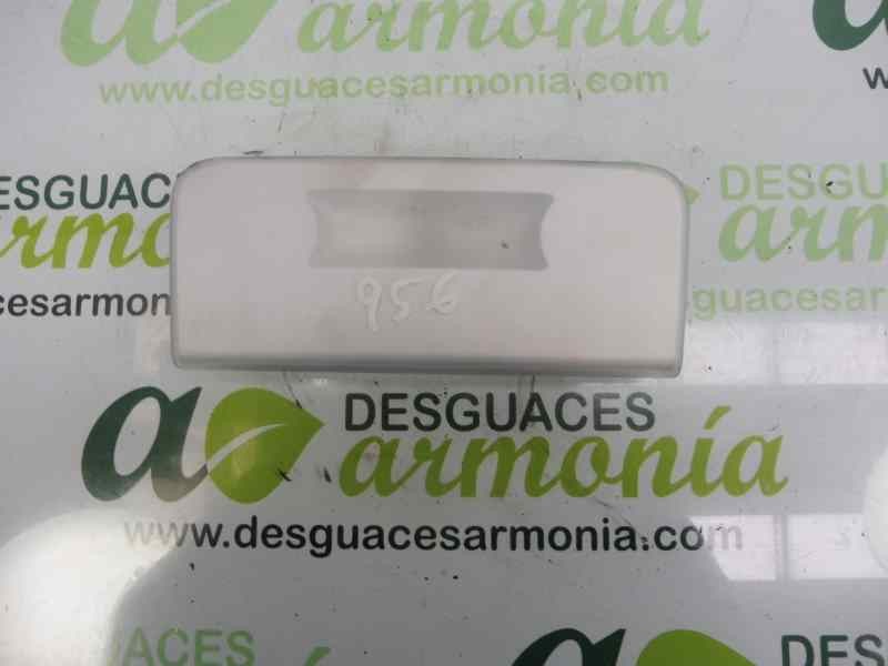 Recambio de luz interior para bmw serie 1 berlina (e81/e87) 118d referencia OEM IAM 695125201  