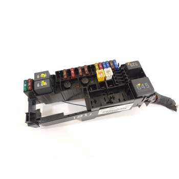 CAJA RELES / FUSIBLES 2Q0941828E 