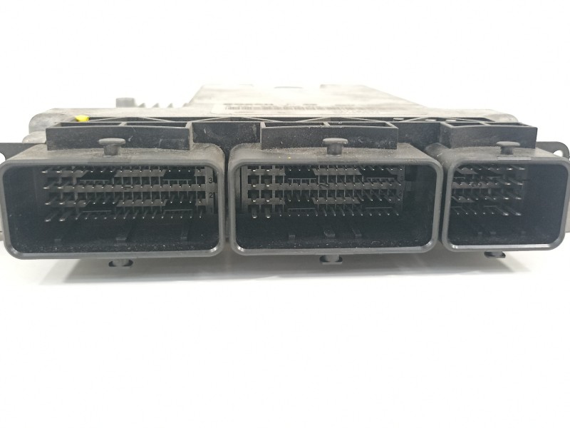 Recambio de centralita motor uce para renault kangoo profesional referencia OEM IAM 237104376R 0281030899 