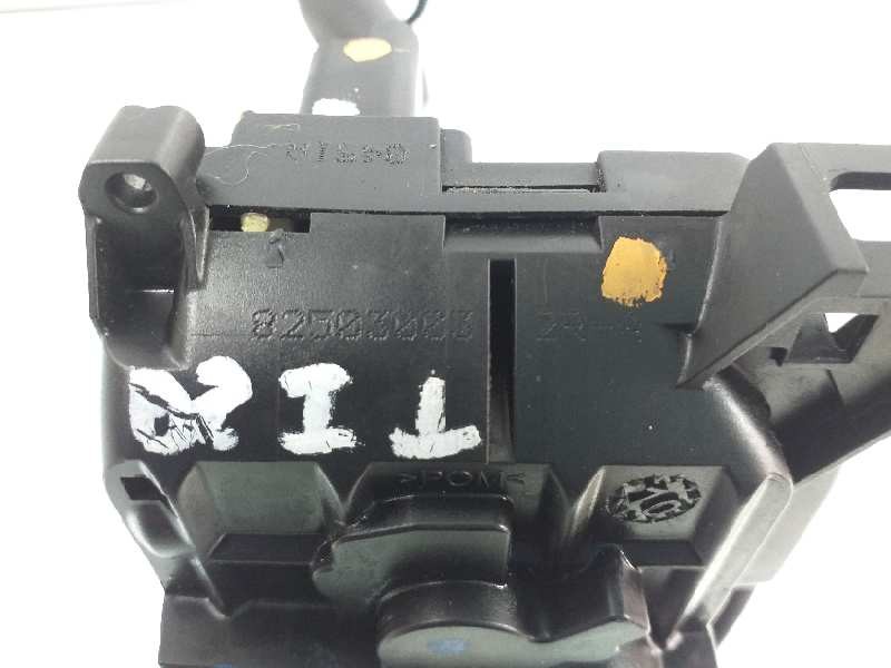 Recambio de cerradura puerta trasera izquierda para renault scenic iii emotion referencia OEM IAM 825030032R  