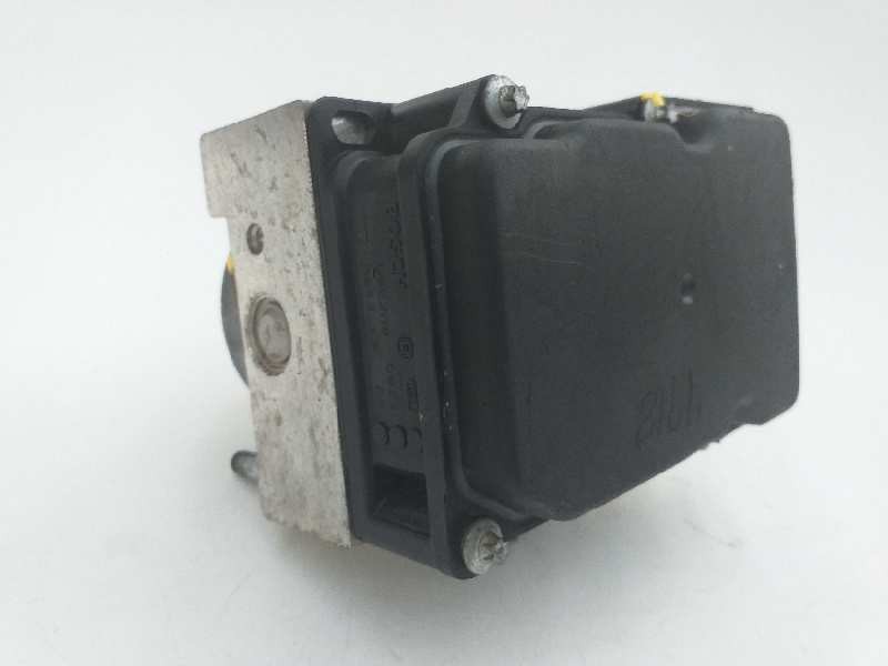 Recambio de abs para renault clio grandtour expression referencia OEM IAM 8200747140 0265232077 0265800559