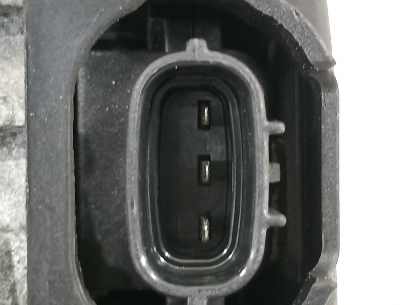 Recambio de alternador para hyundai i30 (gd) style referencia OEM IAM 373002A800  