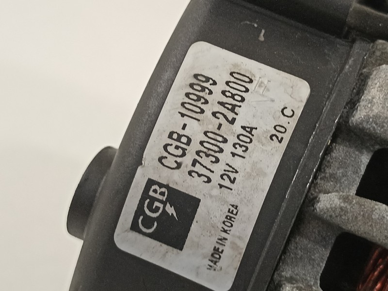 Recambio de alternador para hyundai i30 (gd) style referencia OEM IAM 373002A800  