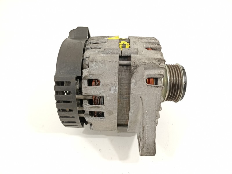 Recambio de alternador para hyundai i30 (gd) style referencia OEM IAM 373002A800  