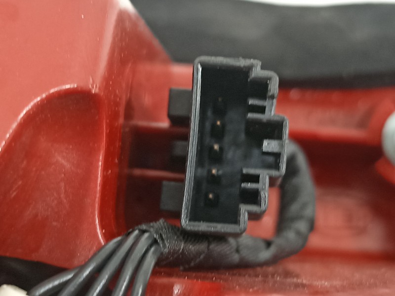 Recambio de piloto trasero derecho para audi a4 ber. (b8) basis referencia OEM IAM 8K5945094AC  