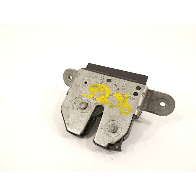 Recambio de cerradura maletero / porton para opel corsa d essentia referencia OEM IAM 13317445  