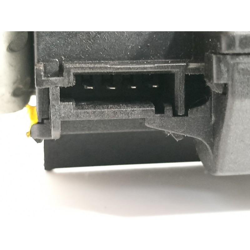 Recambio de cerradura maletero / porton para opel corsa d essentia referencia OEM IAM 13317445  