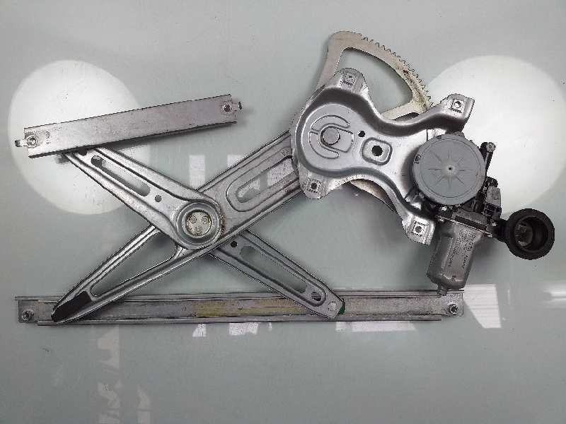 Recambio de elevalunas delantero derecho para toyota yaris active referencia OEM IAM 857100D100 973582100 AV2621002330