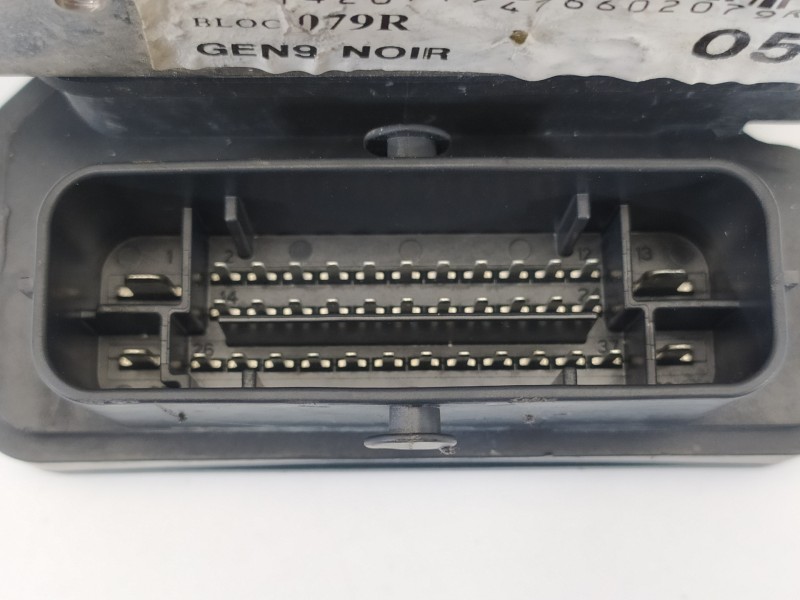 Recambio de abs para renault kangoo emotion referencia OEM IAM 476602079R 2265106516 0265956403