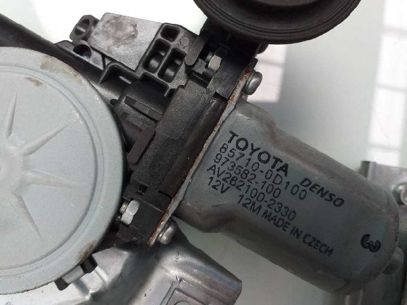Recambio de elevalunas delantero derecho para toyota yaris active referencia OEM IAM 857100D100 973582100 AV2621002330