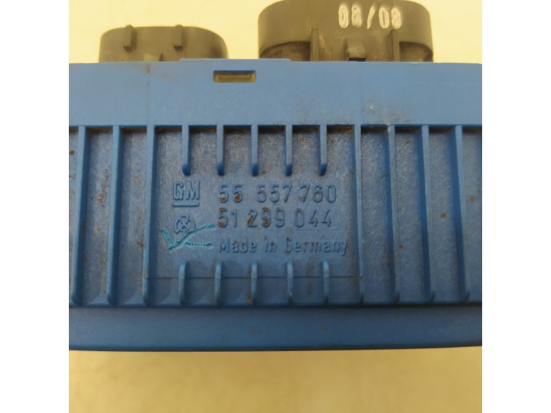 Recambio de caja precalentamiento para opel corsa d essentia referencia OEM IAM 1237783  