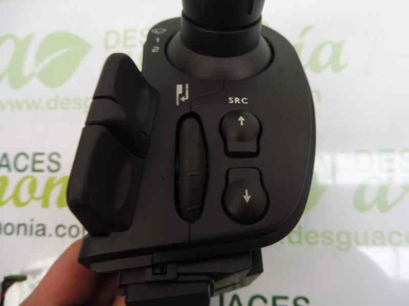 Recambio de mando limpia para renault scenic ii confort authentique referencia OEM IAM 8200127728  