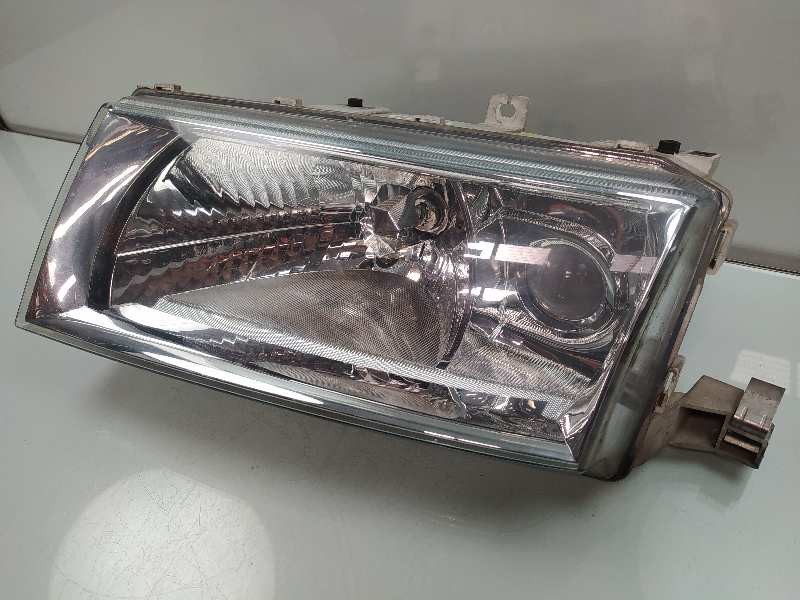 Recambio de faro izquierdo para skoda octavia berlina (1u2) tour referencia OEM IAM 1U1941015L   Recambio de faro izquierdo para skoda octavia berlina (1u2) tour referencia OEM IAM 1U1941015L