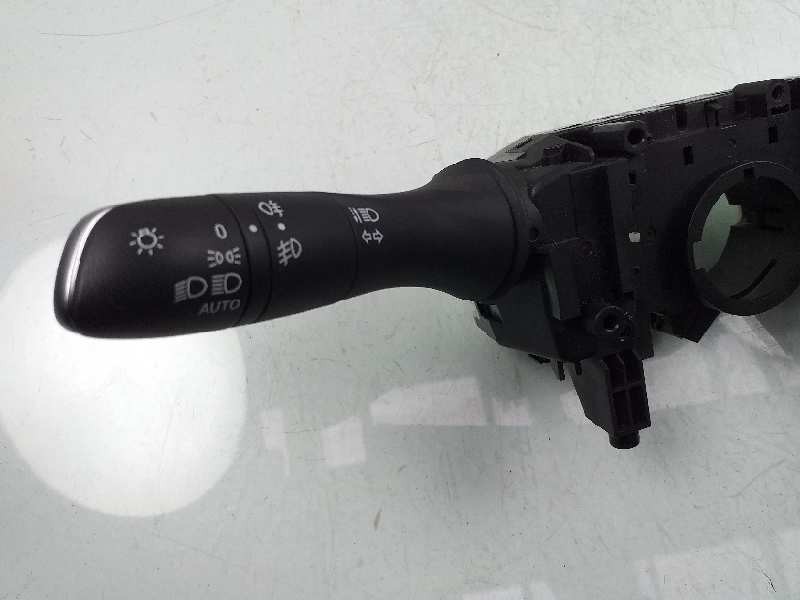 Recambio de mando luces para renault megane iv berlina 5p zen referencia OEM IAM 255678341R  