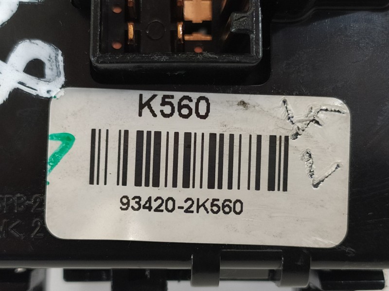 Recambio de mando limpia para hyundai i30 (gd) style referencia OEM IAM 934202K560  