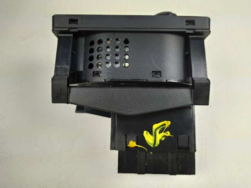 Recambio de mando luces para ford kuga (cbs) titanium referencia OEM IAM 7M5T13A024CA  