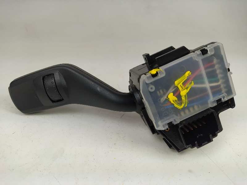 Recambio de mando limpia para ford kuga (cbs) titanium referencia OEM IAM 4M5T17A553BD  