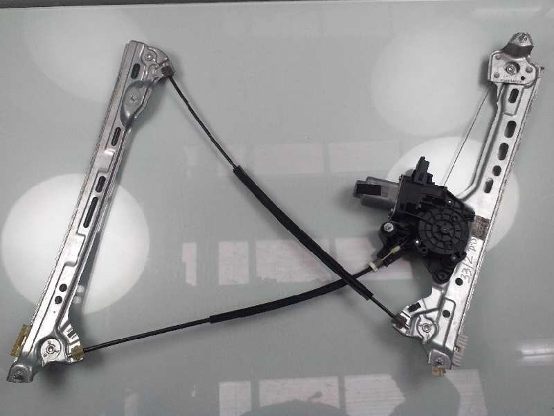 Recambio de elevalunas delantero derecho para renault megane iv berlina 5p zen referencia OEM IAM 807206746R  