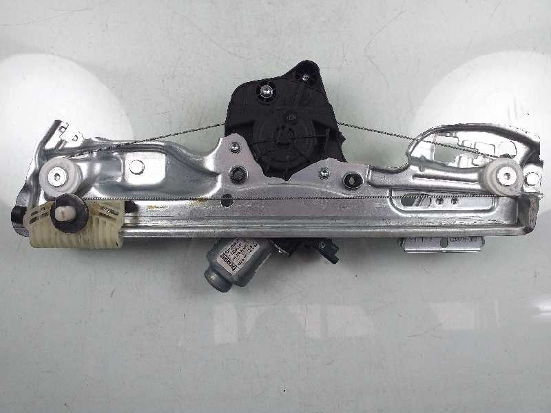 Recambio de elevalunas trasero derecho para renault megane iv berlina 5p zen referencia OEM IAM 827209091R C42826105 402779C