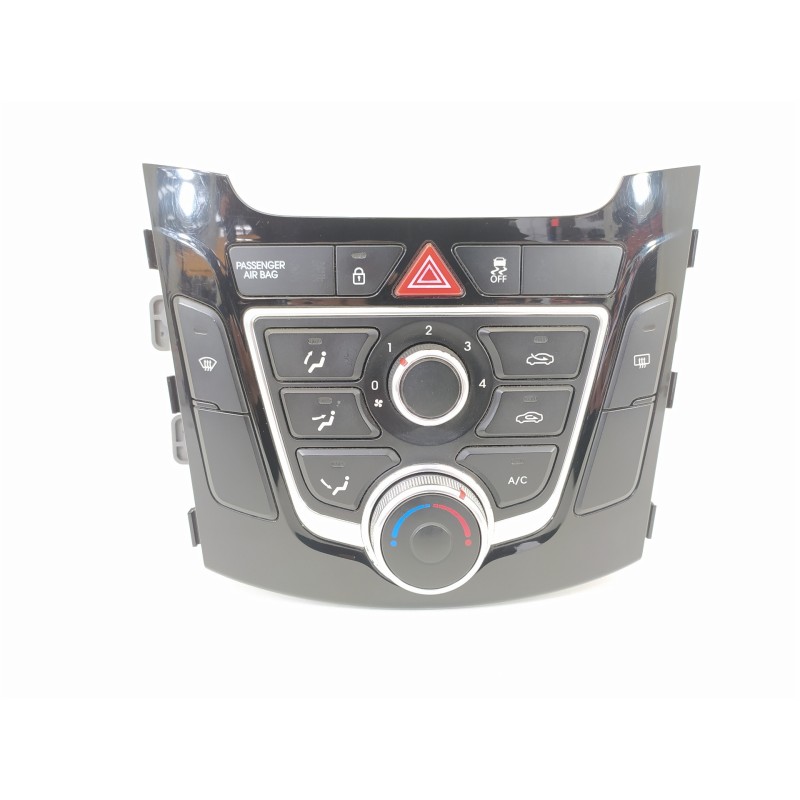 Recambio de mando climatizador para hyundai i30 (gd) style referencia OEM IAM 97250A6040GU  