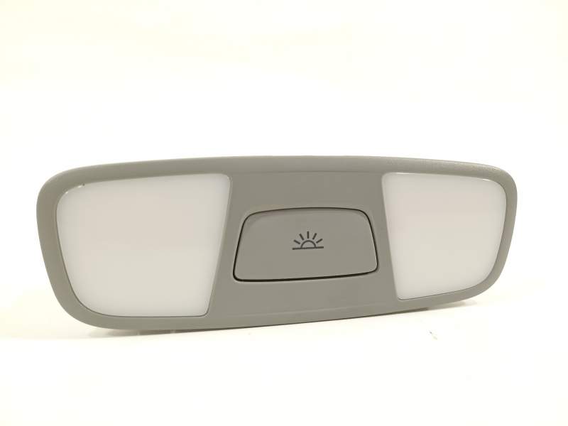 LUZ INTERIOR 8V0947111 