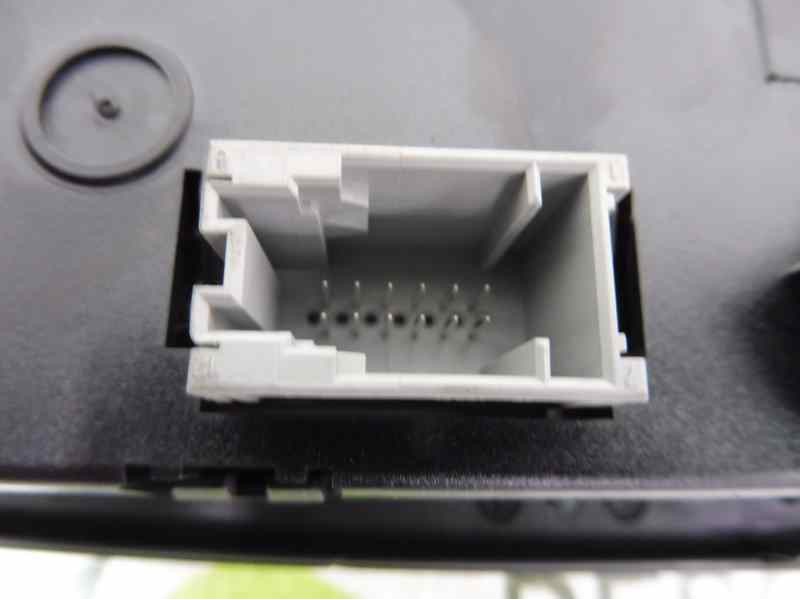 Recambio de mando climatizador para bmw serie 1 berlina (e81/e87) 118d referencia OEM IAM 64119119683 A2C53185309 