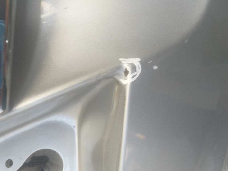 Recambio de porton trasero para renault latitude privilege referencia OEM IAM 901002987R  