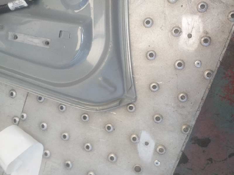 Recambio de porton trasero para renault latitude privilege referencia OEM IAM 901002987R  