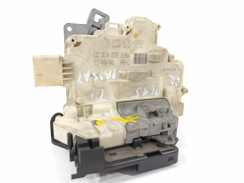 Recambio de cerradura puerta trasera izquierda para volkswagen passat berlina (3c2) advance referencia OEM IAM 3C4839015A  