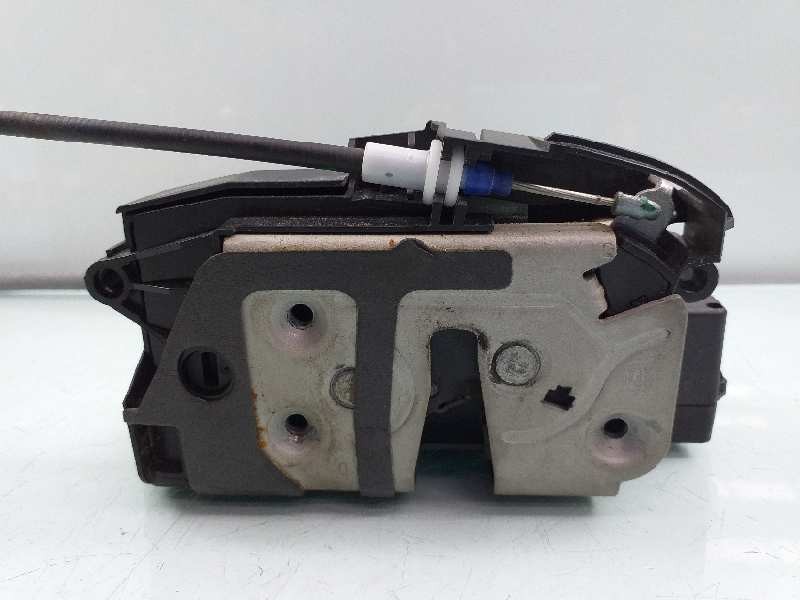 Recambio de cerradura puerta trasera derecha para ford focus lim. (cb8) trend referencia OEM IAM BM5AA26412AF 921764105 