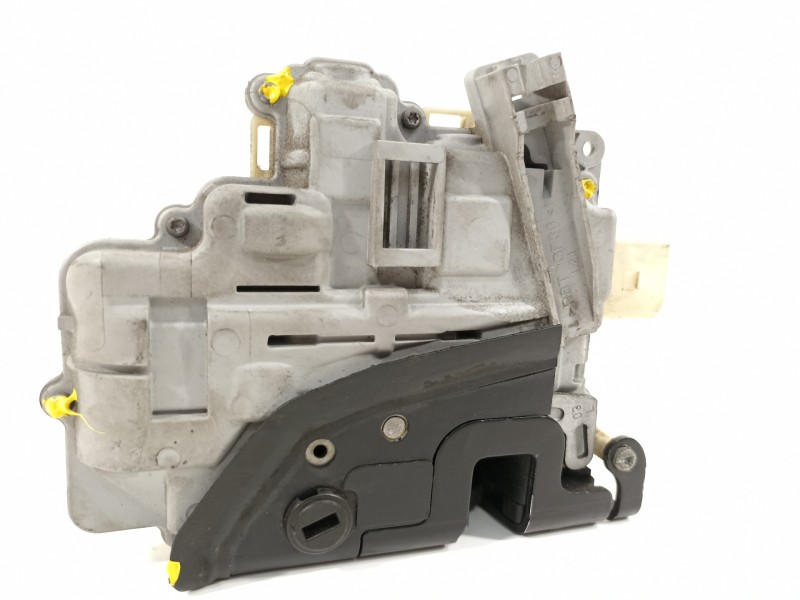 Recambio de cerradura puerta trasera izquierda para volkswagen passat berlina (3c2) advance referencia OEM IAM 3C4839015A  
