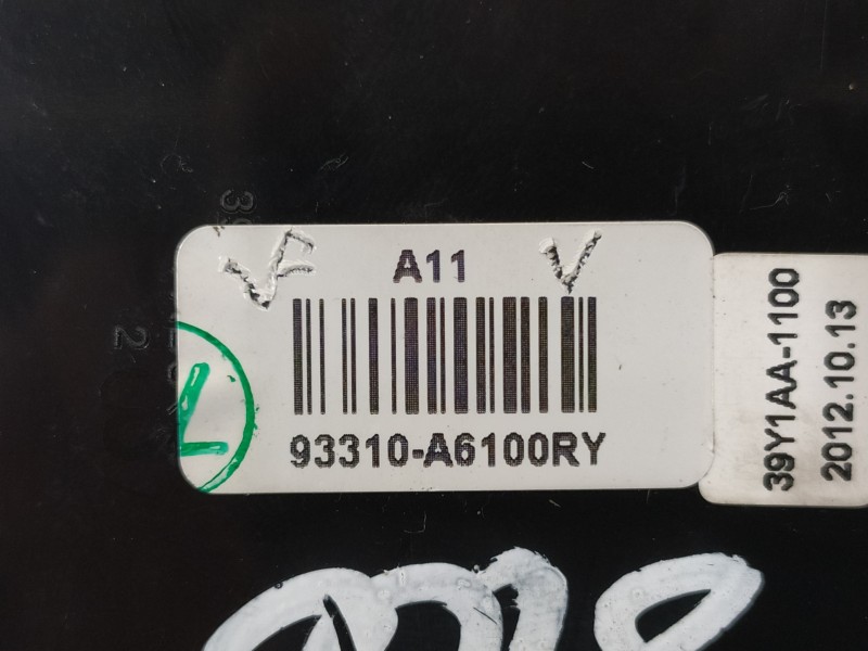 Recambio de mando multifuncion para hyundai i30 (gd) style referencia OEM IAM 93310A6100RY 39Y1AA1100 