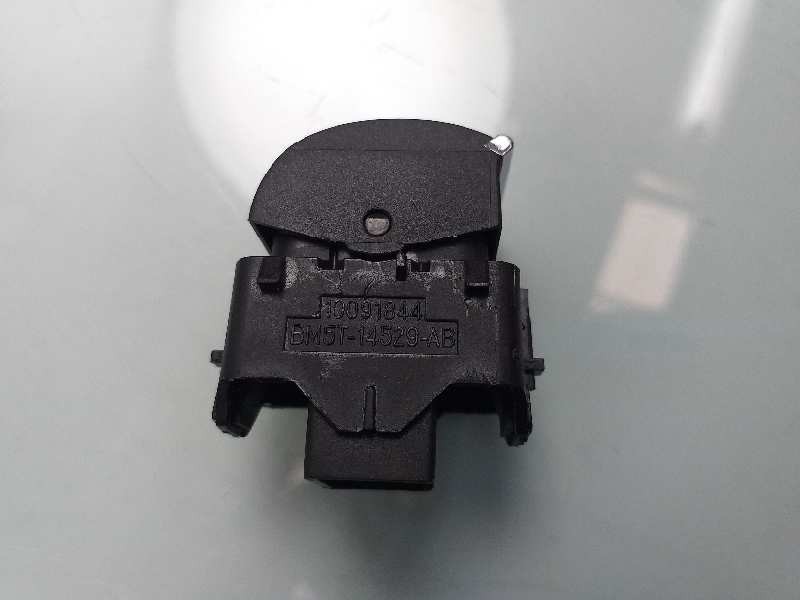 Recambio de mando elevalunas trasero derecho para ford focus lim. (cb8) trend referencia OEM IAM BM5T14529AB  