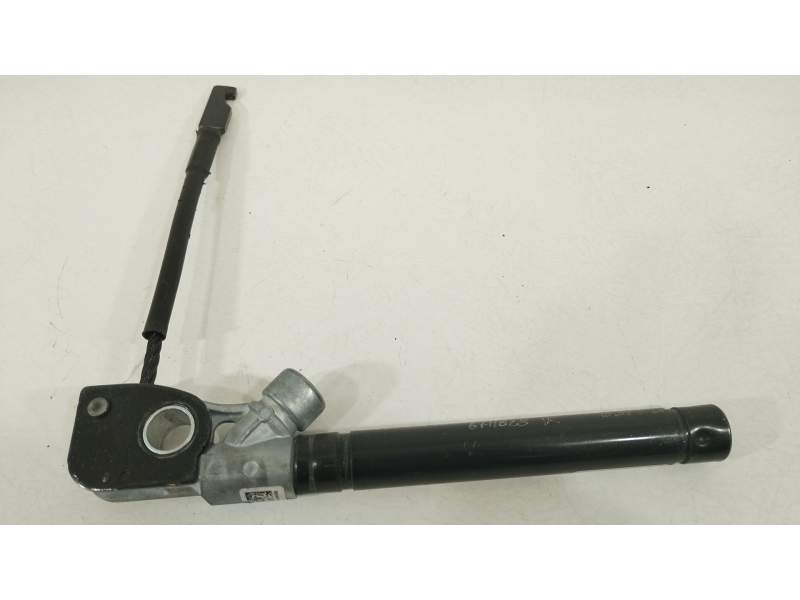 ENGANCHE CINTURON DELANTERO DERECHO 1090324C1C 